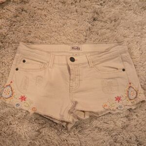 Mudd Women's Beige Embroidered Jean Shorts